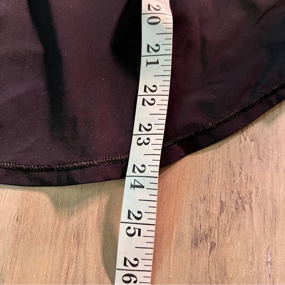 Lululemon Women’s Ace Tank Black Size 6 Back Split Relaxed Fit Running Run - Picture 10 of 11